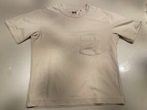 ユニクロ Tシャツ キッズ、胸ポケット付き白サイズ130センチ1285
