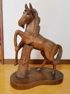【送料無料】即決 木彫 牡馬 馬像 彫刻 オブジェ 立ち馬 跳ね馬 荒馬 駿馬 総重量約4.4kg 52cm高