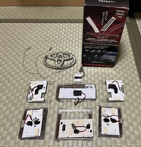 VALENTI　ヴァレンティ　70ノア/ヴォクシー用　ルームランプセット中古品　おまけ付き