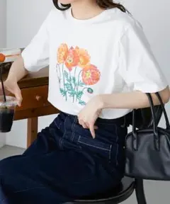 ボンルシール　フラワーモチーフプリント　半袖Tシャツ　花柄　BONLECILL