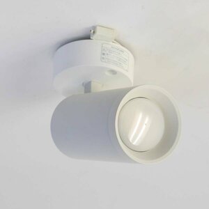 2022年製 コイズミ LEDスポットライト ホワイト 電球色 天井直付 調光対応 AS51464★830v11