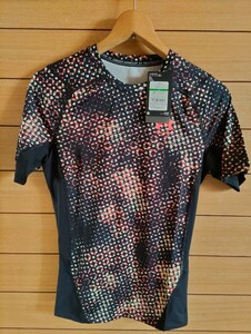 UNDER　ARMOUR アンダーアーマー　メンズ　コンプレッションタイプ　半袖Tシャツサイズ　LG ヒートギア