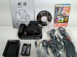 【送料込】【1円～】ペンタックス K-5 ボディ/付属品 17306枚 PETAX おまけ デジタル一眼レフ