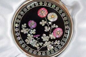 ■韓国 伝統工芸■螺鈿細工 コンパクトミラー■花■