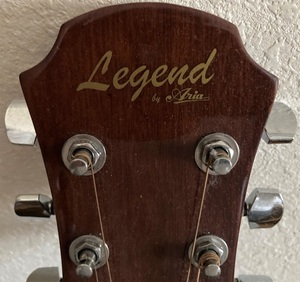 ギター　左利き　Legend by Aria