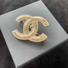 CHANEL ブローチ　大人気　ストーン　ビジュー