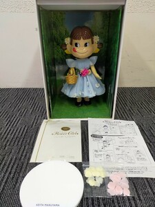 不二家 ペコちゃんのフラワーガール KEITA MARUYAMA Peko Family Clubフィギュア　非売品　コレクション　おもちゃ　人形