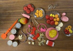ミニチュア 小物 食べ物 おもちゃ / 現状・未清掃 / ヘアアクセ 食器 玩具 缶詰 その他 / 大量 まとめてセット