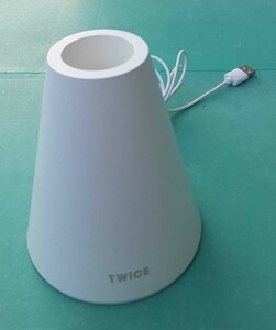 TWICE ペンライト用 充電器 卓上ホルダー トゥワイス 公式ペンライト CANDY BONG ムードライト (LIGHT STICK)