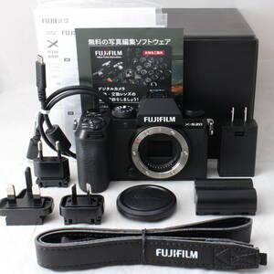 ☆新品級☆ 富士フイルム FUJIFILM X-S20 ボディ ミラーレスデジタルカメラ フジフィルム #2117