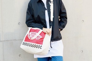 VANS(バンズ)ファスナー付き[2way]カジュアル帆布BIGショルダーバッグ/トートバッグ/bag/赤/red/lady