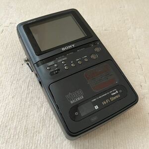 【ジャンク美品】SONY Portable Video8 Walkman GV-300 NTSC 91年製 通電確認OK バッテリー無し ビデオ作動確認未 電源アダプター有り