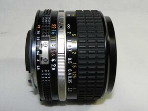 **中古品　Nikon Ai-s Nikkor 24mm f/2.8 レンズ*
