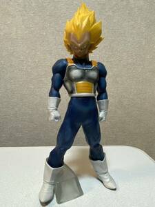 【ドラゴンボールフィギュア　ベジータ超サイヤ人】　新品　全長約30cm