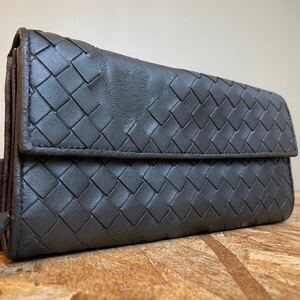 ★【美品！希少！】 BOTTEGA VENETA ボッテガヴェネタ イントレチャート ロングウォレット　二つ折り　長財布　男女　ブラック