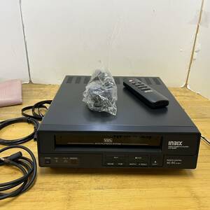 【ジャンク】IN3IX VHS ビデオカセットプレーヤー VCP-9000R　外寸 29×32×9.5cm リモコン付き 電通のみ確認◆M0272