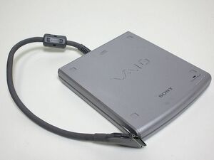 ★SONY VAIO専用外付けCD-ROMドライブ PCGA-CD5★通電確認済み 現状品