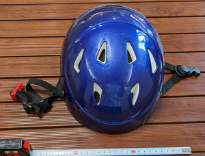 幼児用ヘルメット　55㎝　青　男の子用　SGマークあり