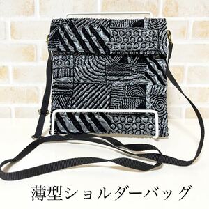 美品 ショルダーバッグ ミセス お洒落なデザイン