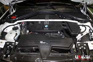 【Ultra Racing】 フロントタワーバー BMW 3シリーズ F30 3D20 12/09-15/07 320d [TW2-2070]