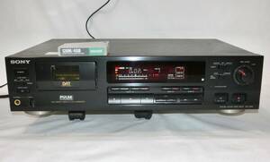 SONY DTC-690、DAT テープデッキ、録音再生OK、画像のDATテープ付き