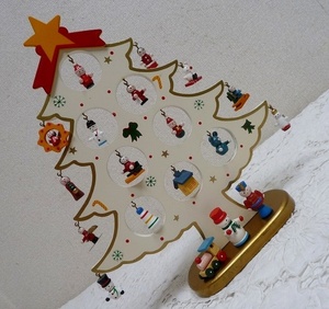 (☆BM)木製 クリスマスツリー チャームツリー ホワイト 高さ31㎝ 置物 オーナメント オブジェ 飾り トイ ディスプレイ X