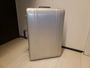 ゼロハリバートン　ZEROLLER　アルミ　ジュラルミン　　ヴィンテージ　 大型　スーツケース　美品