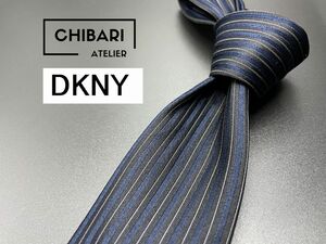 【超美品】DKNY　ダナキャラン　ストライプ柄　ネクタイ　3本以上送料無料　ブラックネイビー　0404183