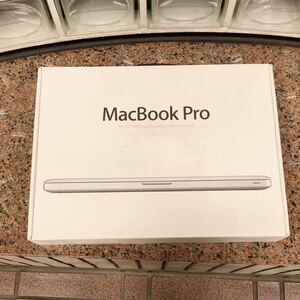 MacBook Proの元箱。中古。元箱と仕切りのみ