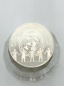 ミさ［KAY202］国連平和メダル　1977年 UNITED NATIONS コイン STERLING SILVER スターリングシルバー コレクション品　コンパクトサイズ