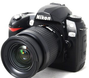 ●美品●初心者入門スタートフルセット● Nikon ニコン D70 純正 レンズキット●すぐに撮影OK●女性ならではの丁寧な対応で安心です