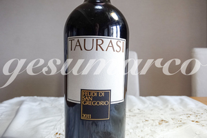 タウラージ [2011] フェウディ・ディ・サン・グレゴリオ【750ml】イタリア カンパーニャ アリアニコ 赤ワイン
