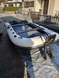 引取限定 ゼファーボート ZEPHYR BOAT ZPL-325W ハンドル付きドーリー　魚探アタッチメント等　使用3回