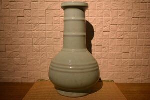 【GE】R490【コレクター所蔵品】時代 青磁釉花瓶 /中国古玩 中国美術 骨董品 時代品 美術品 古美術品 青瓷