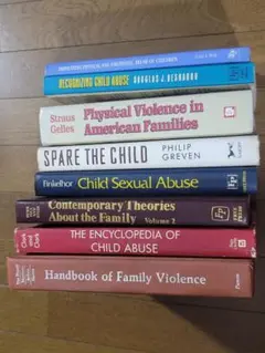 英語　Child abuse　児童虐待に関連した本　８冊