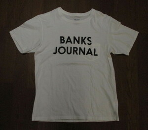 中古品！使用感あり（特価）！世界中で大ブレイクした「バンクス・ジャーナル」のロゴ・プリントTシャツ！ホワイト：Mサイズ
