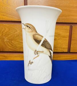 花瓶 置物　白色　HOYA great reed warbler vaseオオヨシキリ　made in Japan 直径約10～15cm 高さ約30cm ビンテージ　愛鳥　花びん