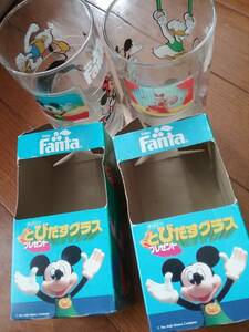 ディズニー スーパーとびだすグラス コカコーラ Fanta ２個セット 未使用★