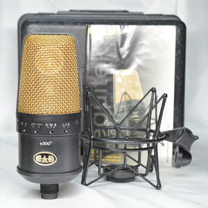 【A】CAD E300-2　NEUMANN M49のような形状 コンデンサーマイク 定価$699 e300sのビンテージモデル