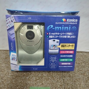 c3668 送料520円 未使用未開封 コニカ E-mini デジタルカメラ シルバー 単3アルカリ乾電池使用