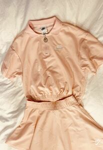 一度のみ　新品同様　NIKE ゴルフウエア テニス　ジャージ 素材　M 上下セット スカート ポロシャツ　ピンク