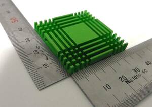 チップセット用ヒートシンク（放熱板）両面テープ付き37mmX37mmX6mm 放熱板 IC メモリの放熱に 放熱板 ヒートシンク