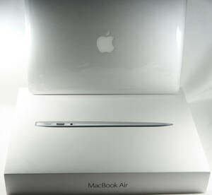 MacBook Air 13インチ メモリ８GB ストレージ128GB 2017年モデル　かなり美品