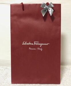 サルバトーレ・フェラガモ 「Salvatore Ferragamo」ショッパー (1005) ショップ袋 ブランド紙袋 大きめ27×43×7cm マチ薄め 折らずに配送