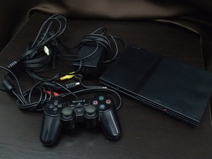 #60846【中古品】PlayStation2本体 プレステ SCPH-70000 ブラック 薄型 SONY PS2 動作品 コントローラー1個 電源ケーブル 接続ケーブル