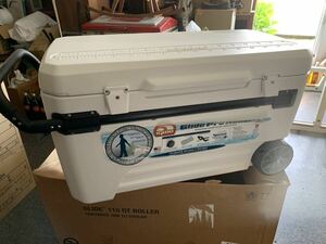 新品未使用 Igloo 110 Qt Glide Roller Cooler 104l イグルー イグロー グライドローラー クーラーボックス