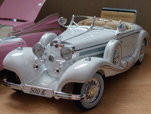 1/18 メルセデスベンツ 500K 白 Special roadster 1936 Maisto