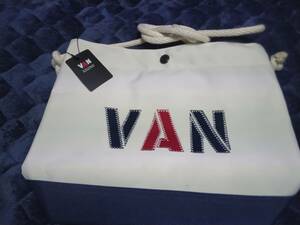 　 VAN JAC 　VAN刺繍マリンショルダーバッグ　ホワイト　　　新品未使用 　　　アイビー　トラディショナル