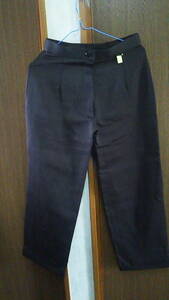 レディース　黒パンツ　ズボン　ストレッチ　表示なし、サイズ素材不明　中古　5