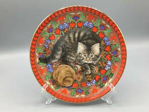 エインズレイ レズリーアンアイボリー 2月 Ruskin 子猫カレンダープレート 飾り皿 ネコ 猫 皿 Meet my kittens (761)